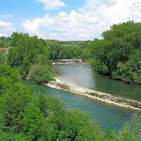 Otel Au Faisan Dore 2*